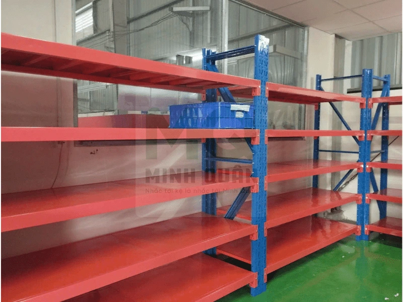 Làm kệ để hàng hóa cho kho vật tư, kho sơn, kho hàng hóa từ nhẹ đến trung bình