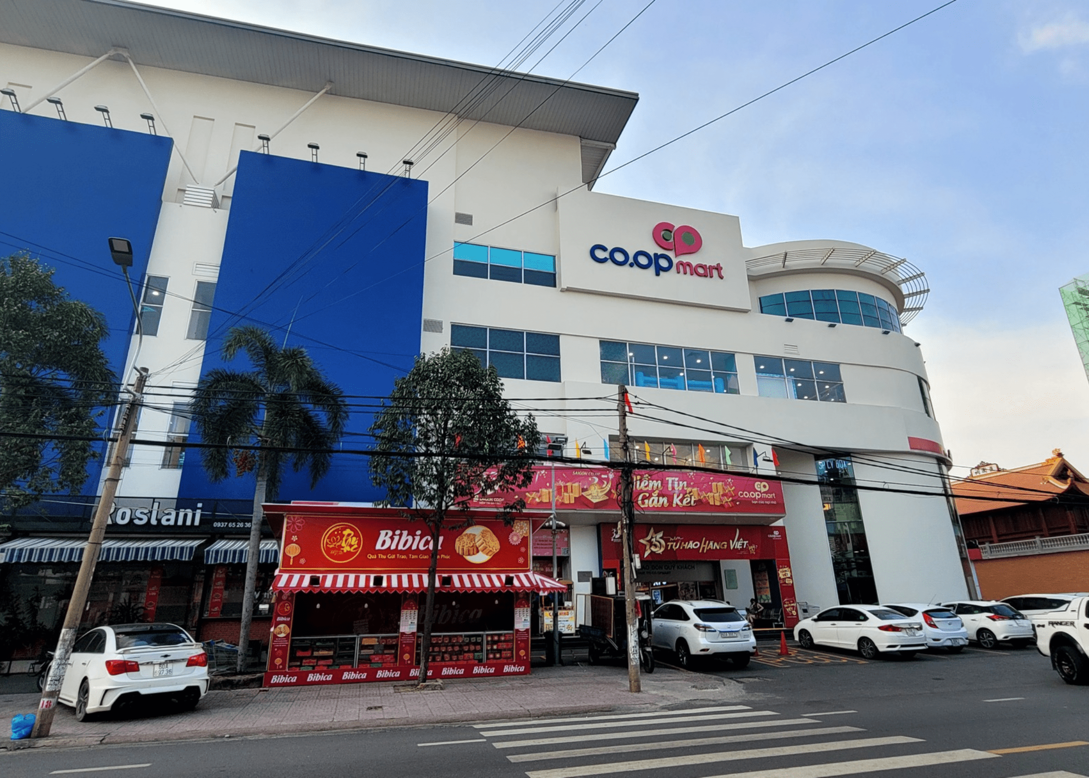 Lắp đặt kệ siêu thị tại Co.op mart Biên Hòa, Đồng Nai
