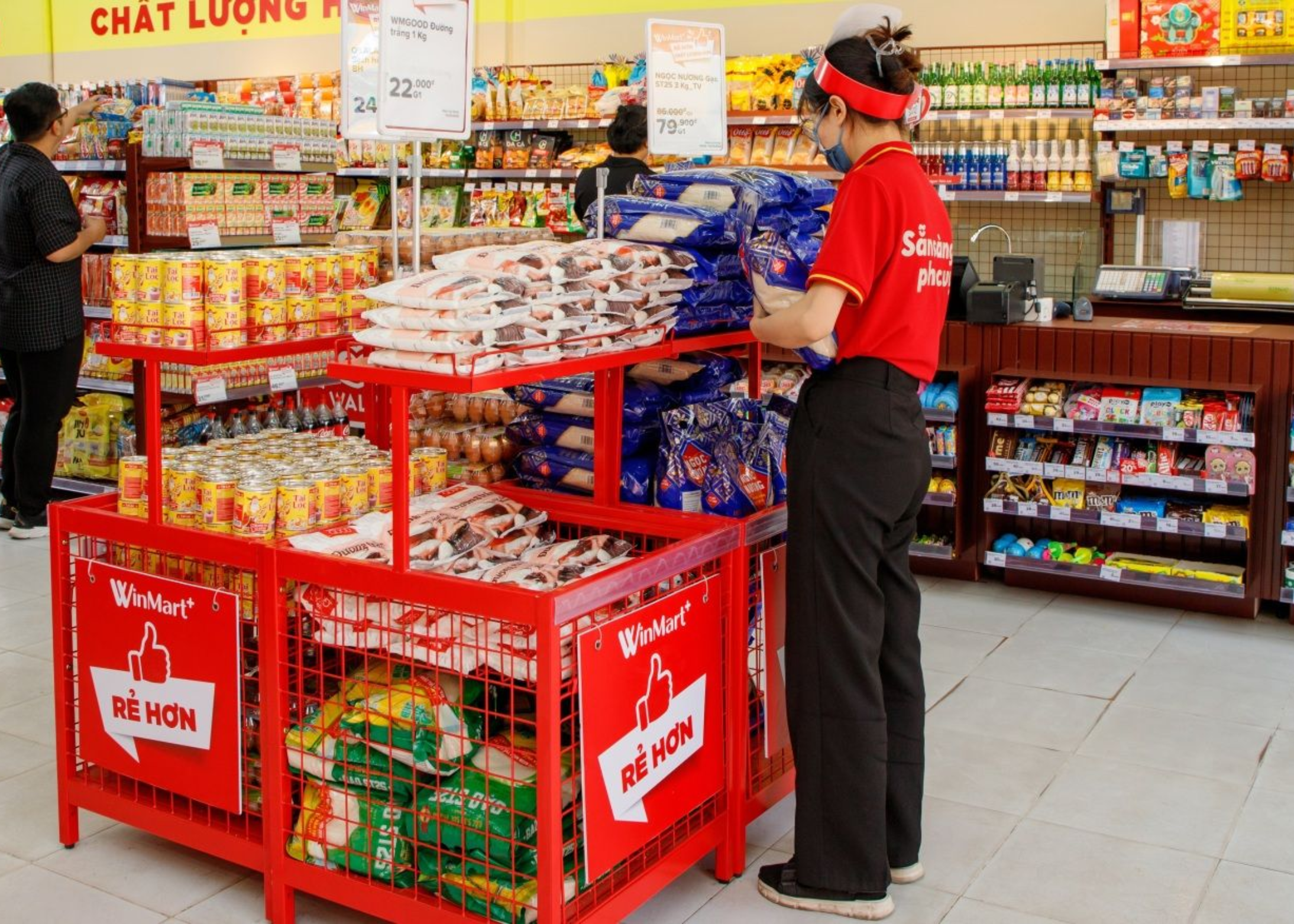 Lắp đặt kệ siêu thị tại WinMart Biên Hòa